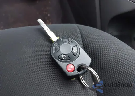 2013 Ford Escape S z USA, uszkodzony, nr VIN 1FMCU0F71DUC10431